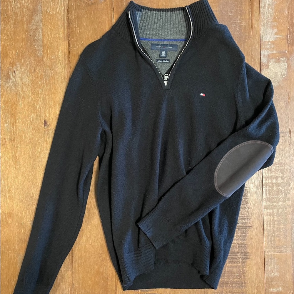 Tommy Hilfiger Men’s S Black Quarter Zip